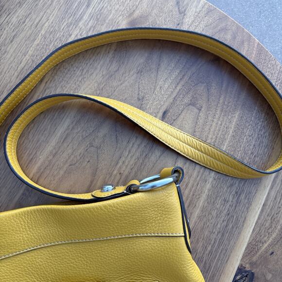 B. Makowsky Yellow Soft Pebbled Leather Crossbody Convertible Strap Bag Purse - Picture 4 of 8